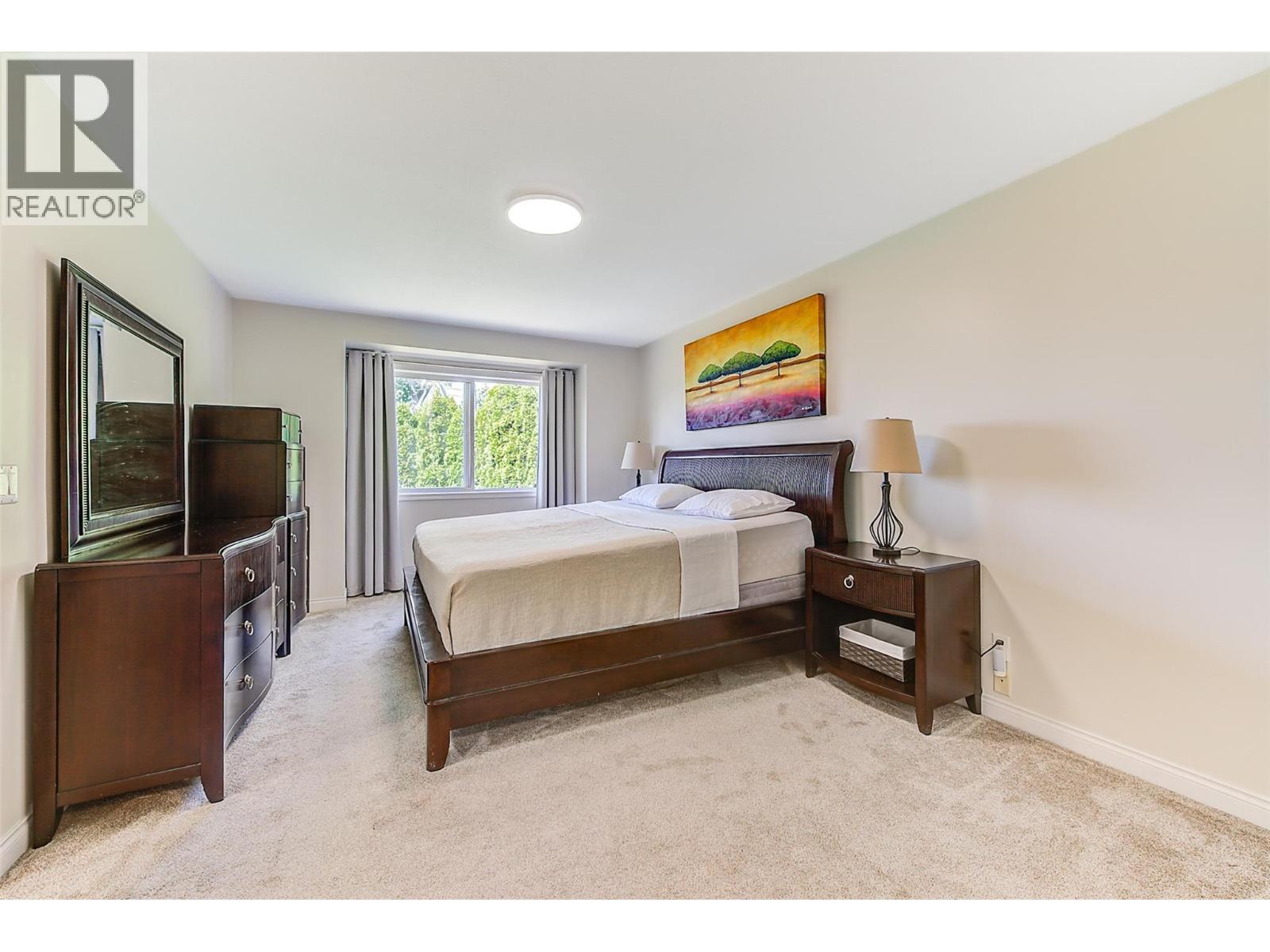 1420 Bentien Road, Kelowna, BC - Indoor Photo Showing Bedroom