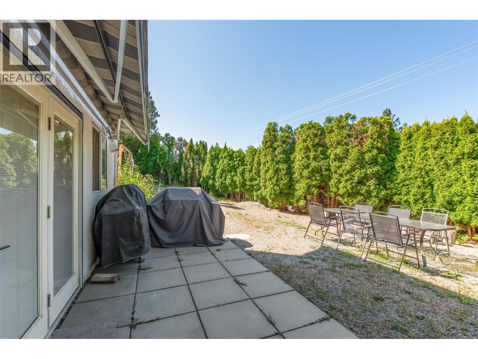 1420 Bentien Road, Kelowna, BC - Outdoor