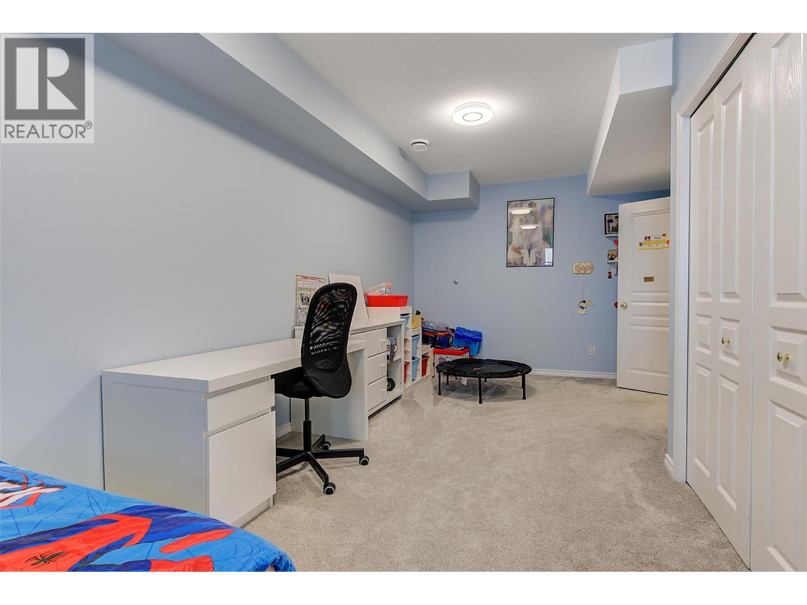 1420 Bentien Road, Kelowna, BC - Indoor