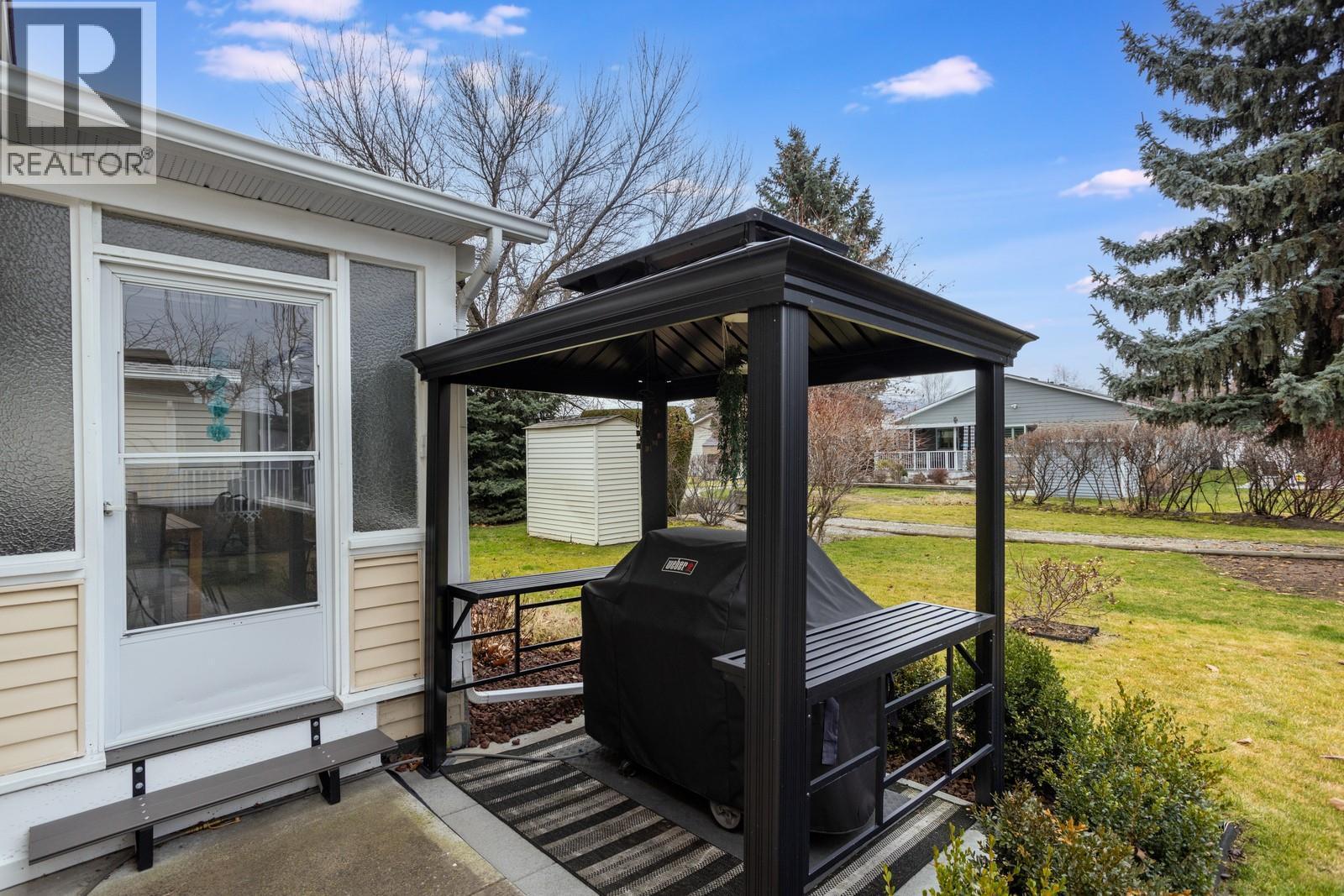 Gas BBQ Line - 1255 Raymer Avenue Unit# 507, Kelowna, BC - Outdoor