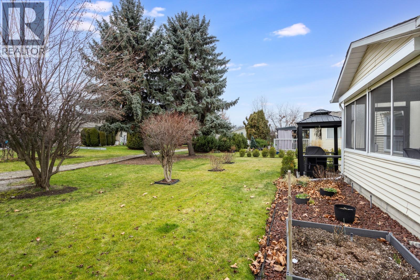 1255 Raymer Avenue Unit# 507, Kelowna, BC - Outdoor