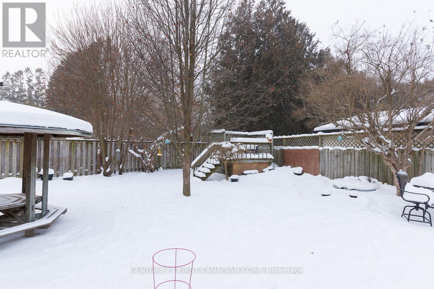 1227 Victoria Drive, London East (East C), ON - Outdoor