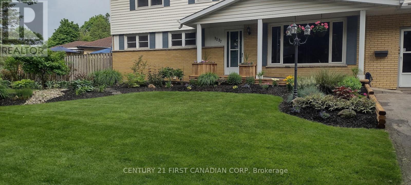 1227 Victoria Drive, London East (East C), ON - Outdoor