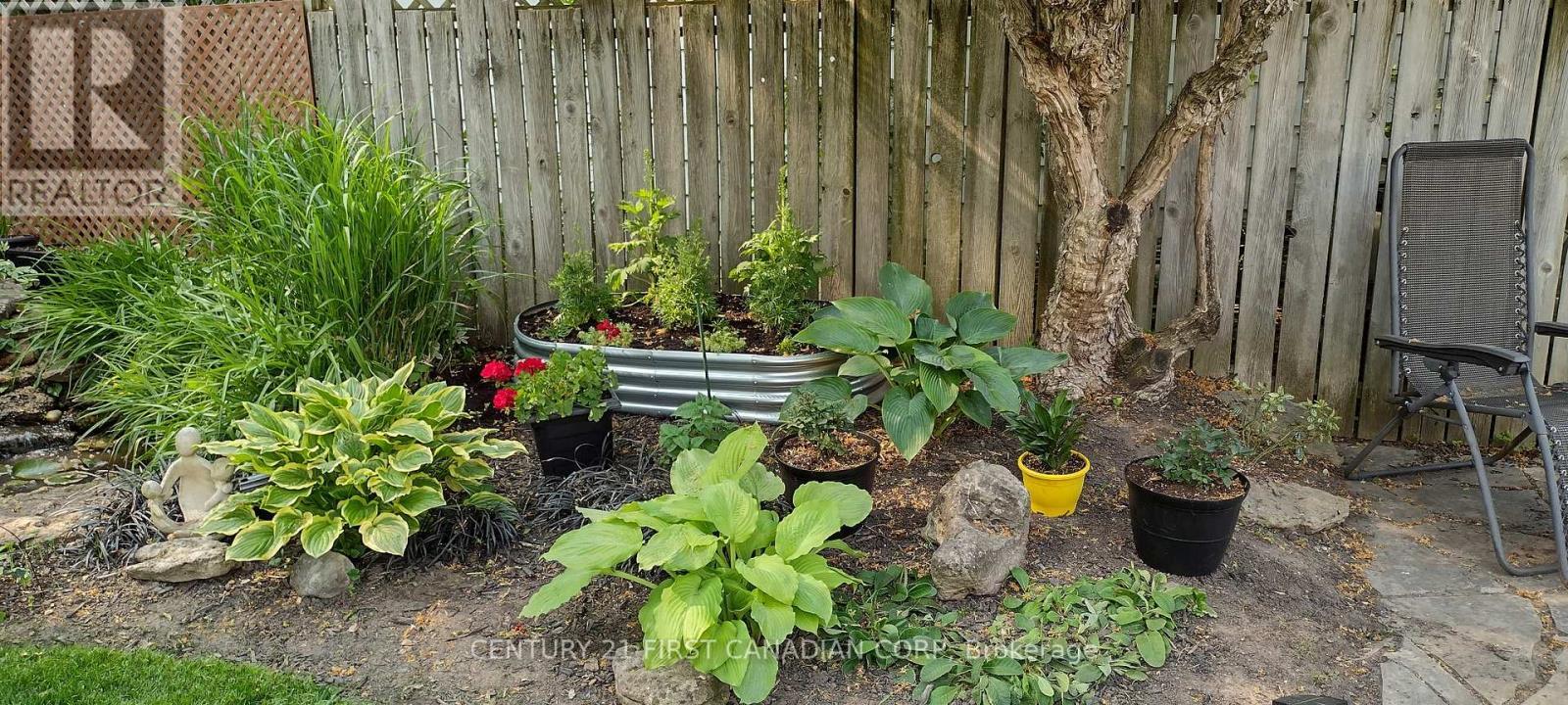 1227 Victoria Drive, London East (East C), ON -