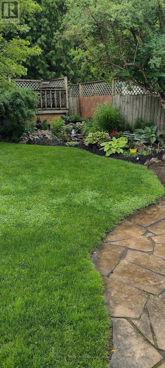 1227 Victoria Drive, London East (East C), ON - Outdoor