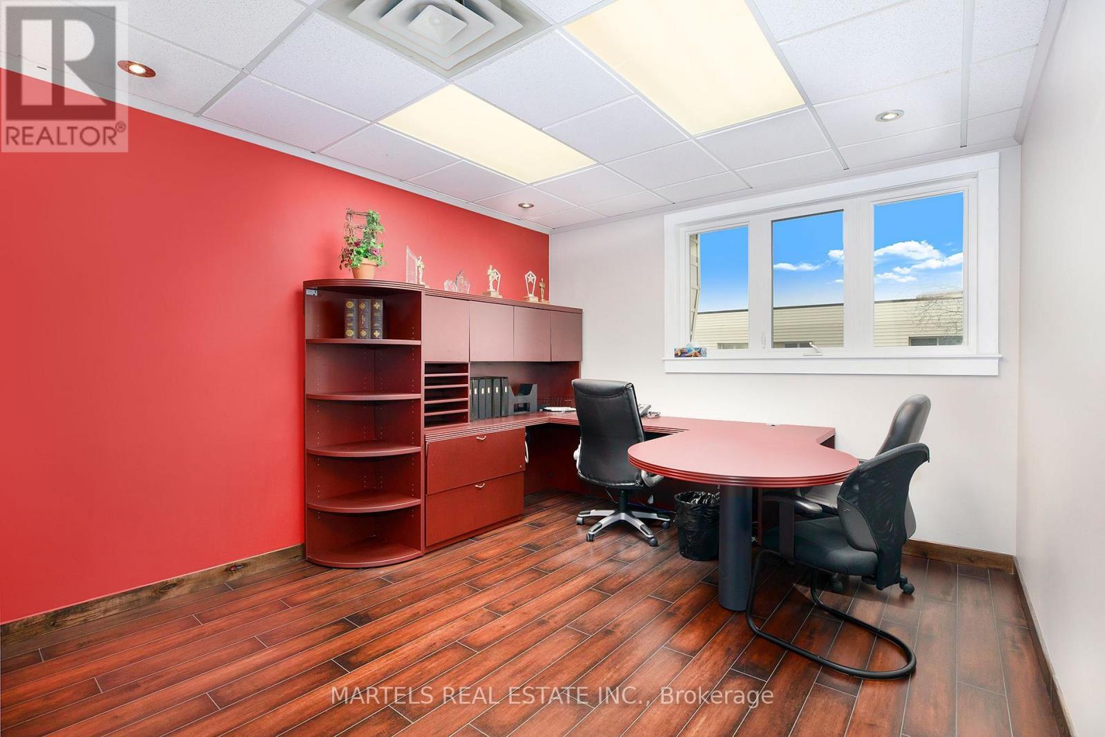 Second level office - 14 - 5480 Canotek Road, Ottawa, ON