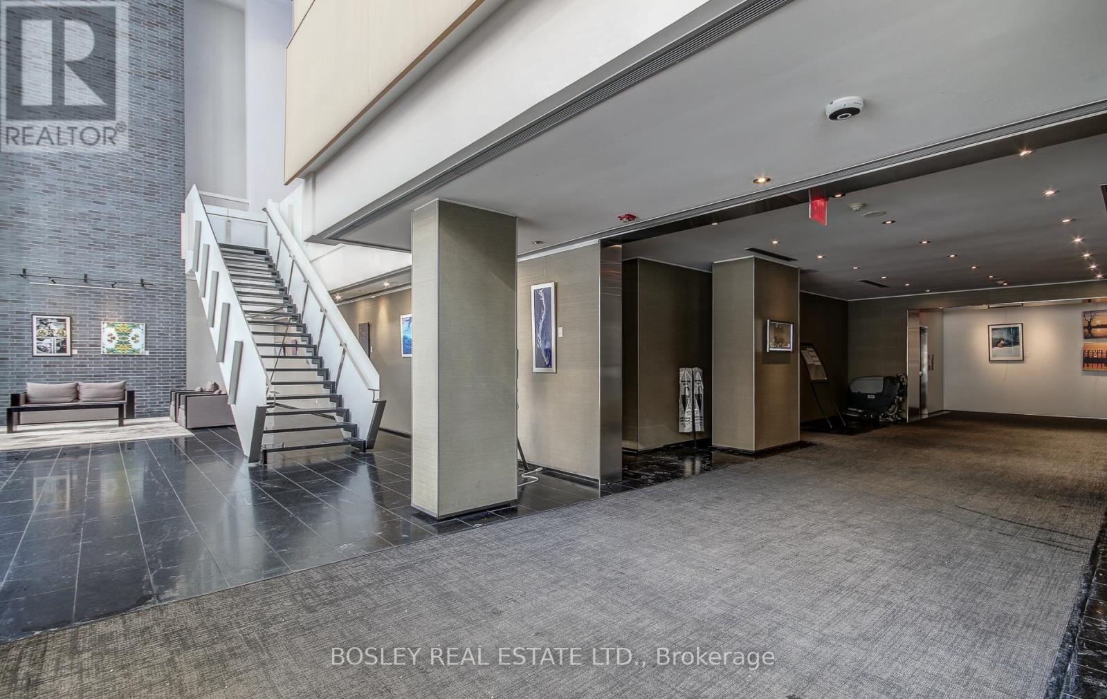 608 - 33 Charles Street E, Toronto, ON - Indoor Photo Showing Other Room