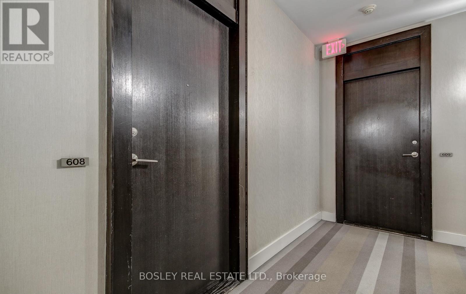 608 - 33 Charles Street E, Toronto, ON - Indoor