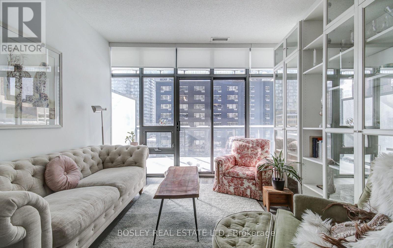 608 - 33 Charles Street E, Toronto, ON - Indoor Photo Showing Other Room