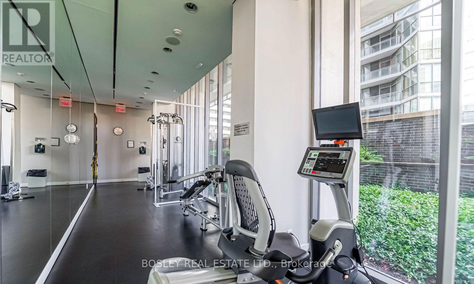 608 - 33 Charles Street E, Toronto, ON - Indoor Photo Showing Other Room