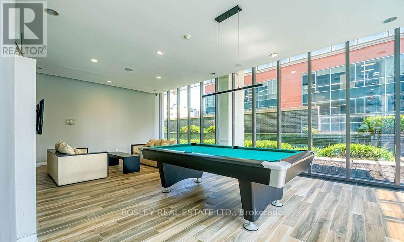 608 - 33 Charles Street E, Toronto, ON - Outdoor