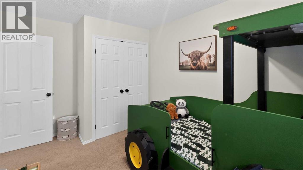5813 50 Street, Taber, AB - Indoor
