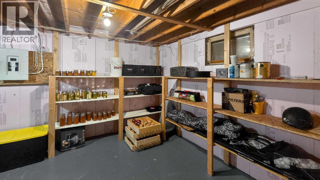 5813 50 Street, Taber, AB - Indoor Photo Showing Basement