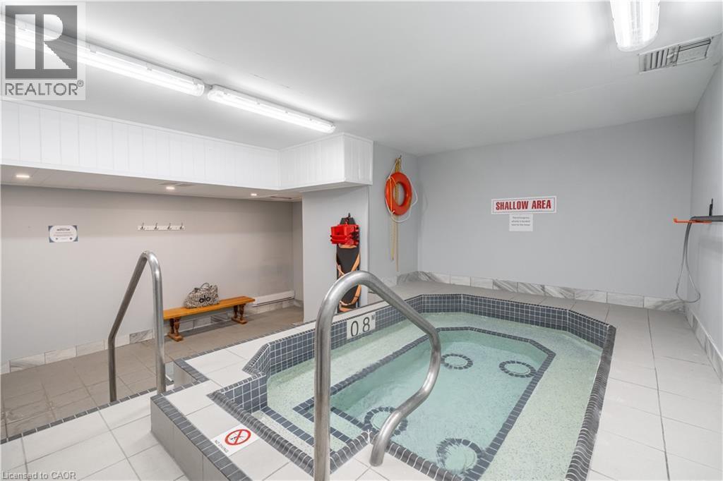 Hot Tub - 500 Green Road Unit# 1218, Stoney Creek, ON - Indoor Photo Showing Other Room