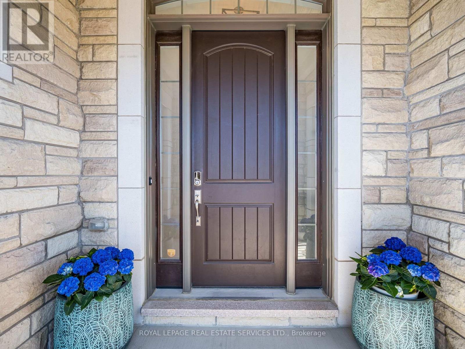 23 Grace Lake Court, Vaughan, ON - Outdoor With Exterior