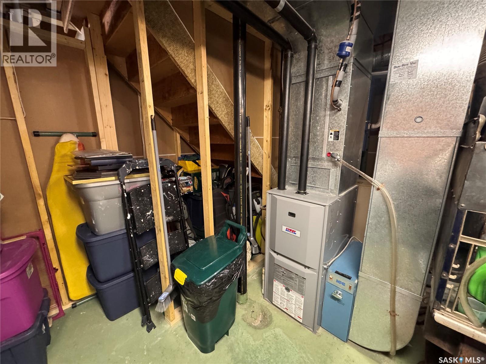 415 3Rd Avenue W, Biggar, SK - Indoor Photo Showing Basement