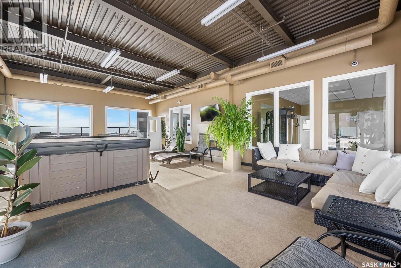 602 2055 Rose Street, Regina, SK - Outdoor