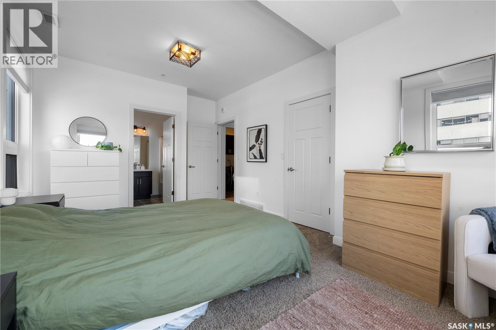 602 2055 Rose Street, Regina, SK - Indoor Photo Showing Bedroom