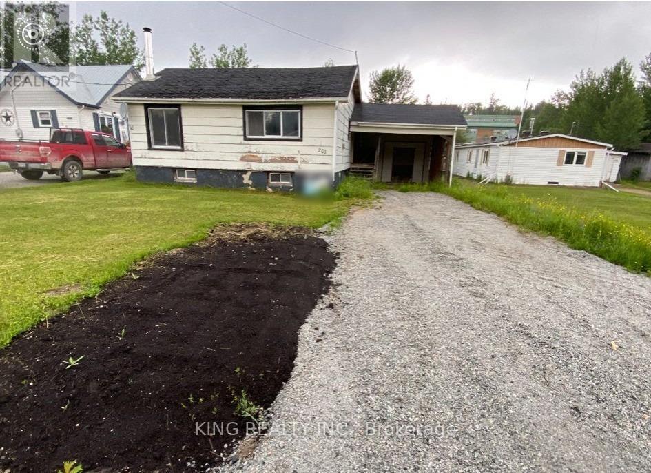 201 Third Avenue, Hornepayne, ON - Outdoor