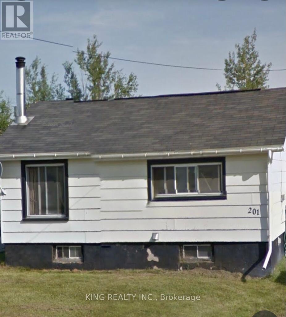 201 Third Avenue, Hornepayne, ON - Outdoor