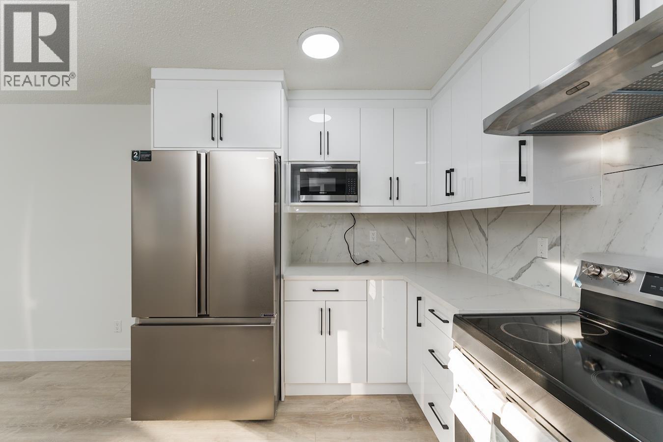 7790 Queens Crescent, Prince George, BC - Indoor Photo Showing Kitchen