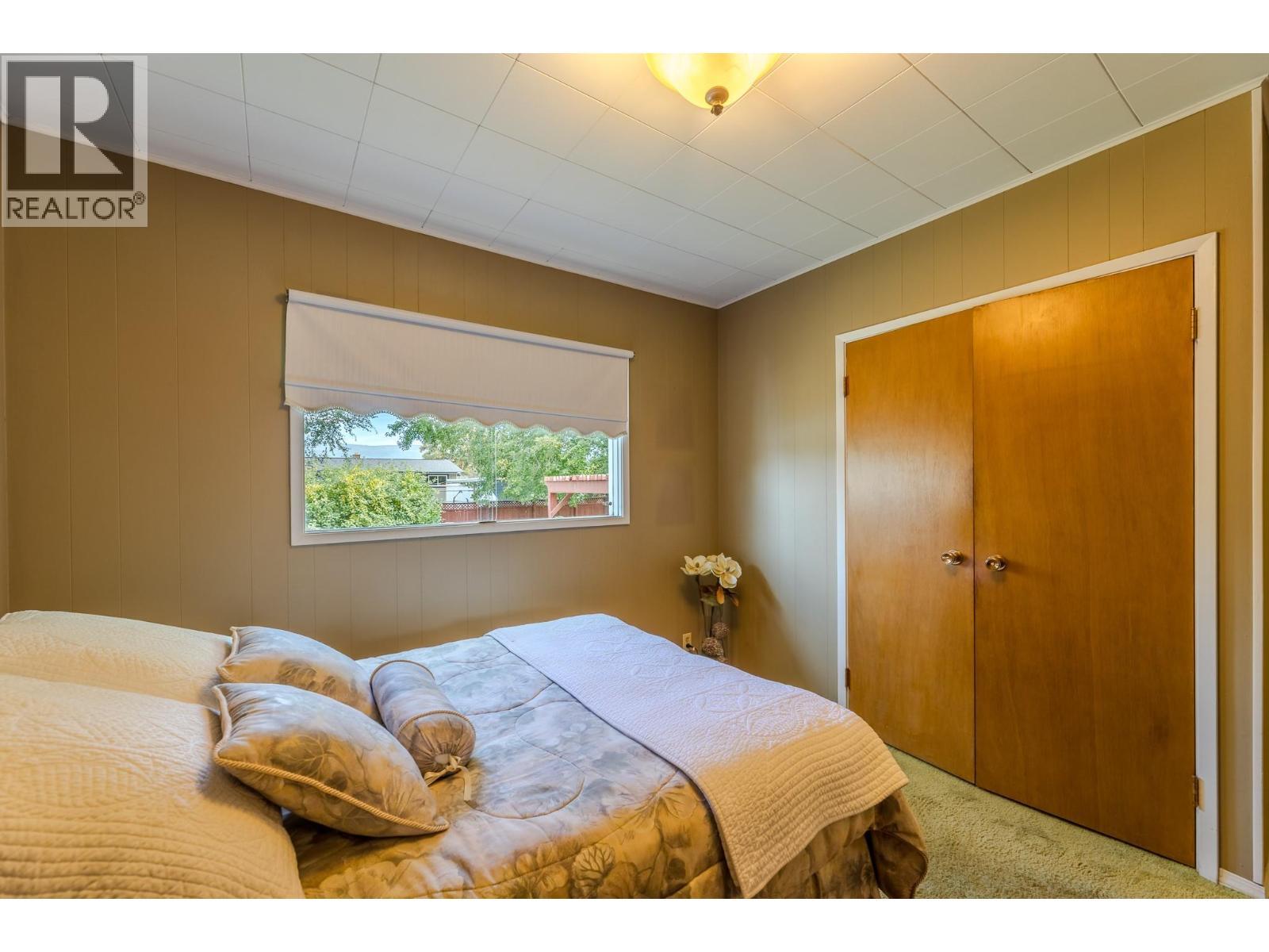 14001 Amm Avenue, Summerland, BC - Indoor Photo Showing Bedroom