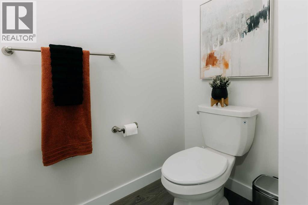432 Ranch Gate, Strathmore, AB - Indoor Photo Showing Bathroom