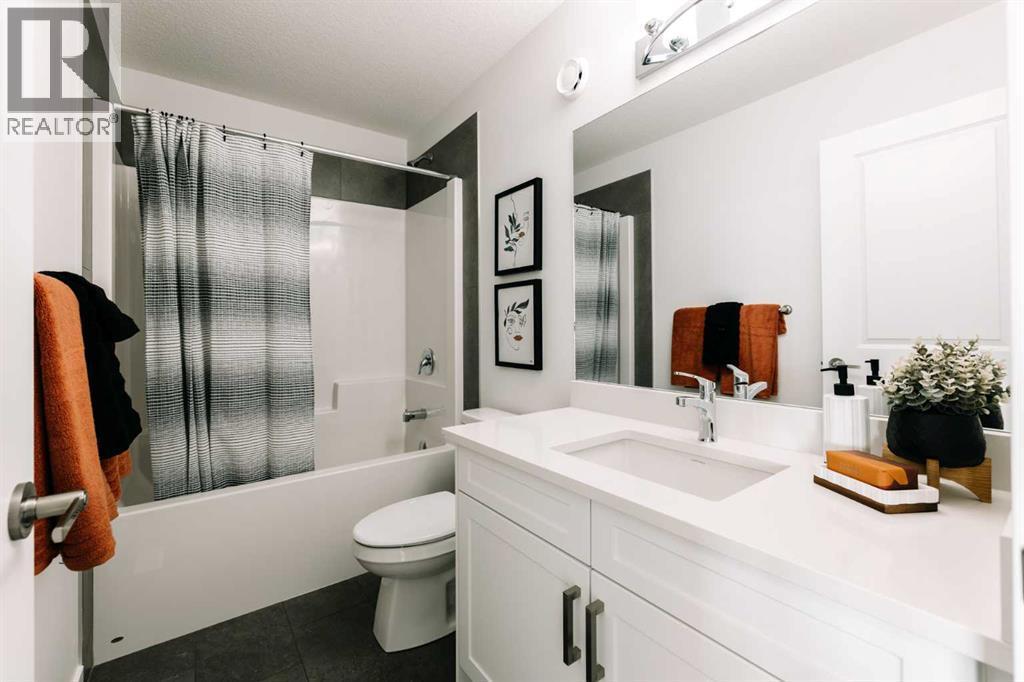 432 Ranch Gate, Strathmore, AB - Indoor Photo Showing Bathroom