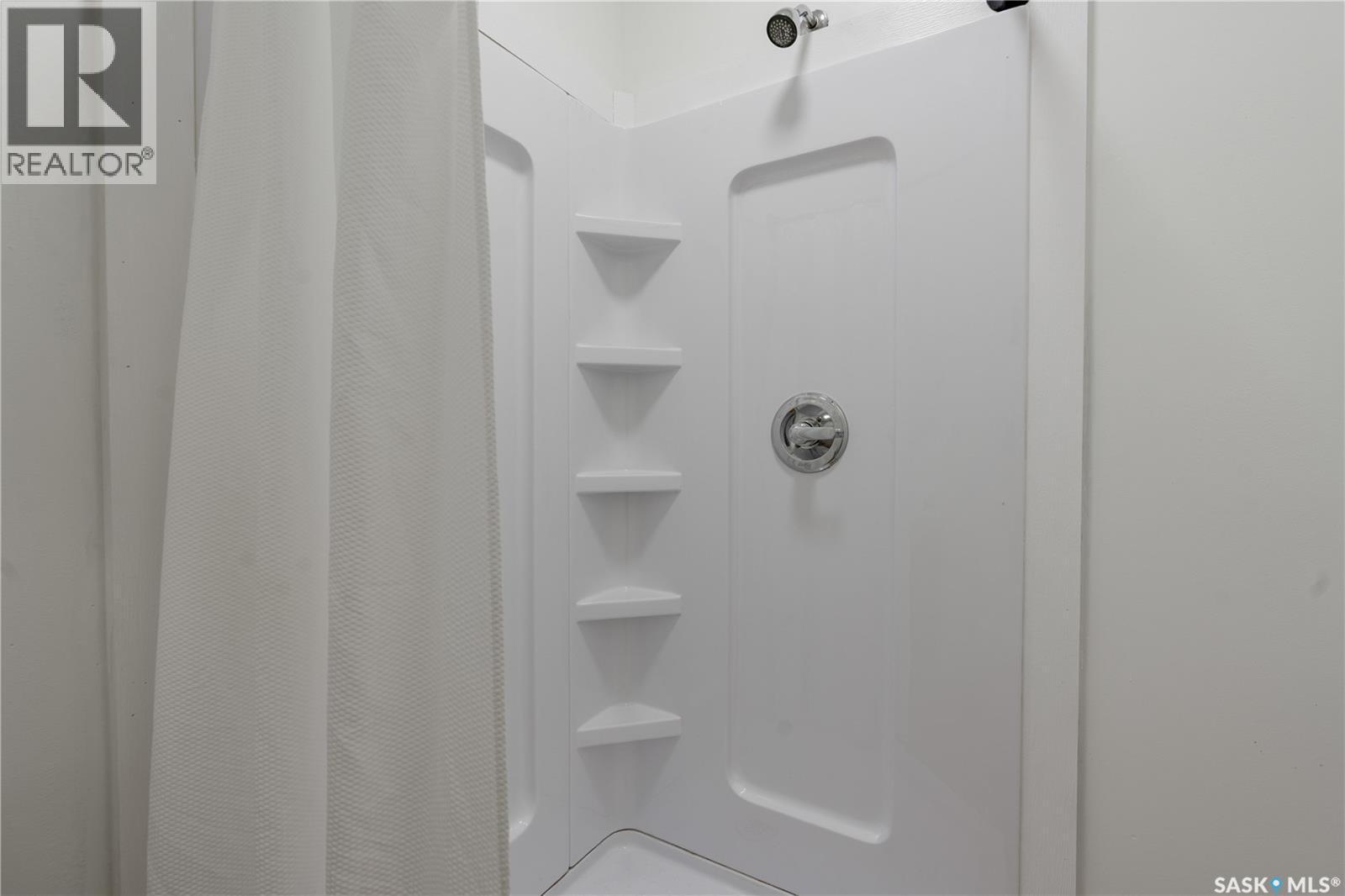120 O Avenue S, Saskatoon, SK - Indoor Photo Showing Other Room