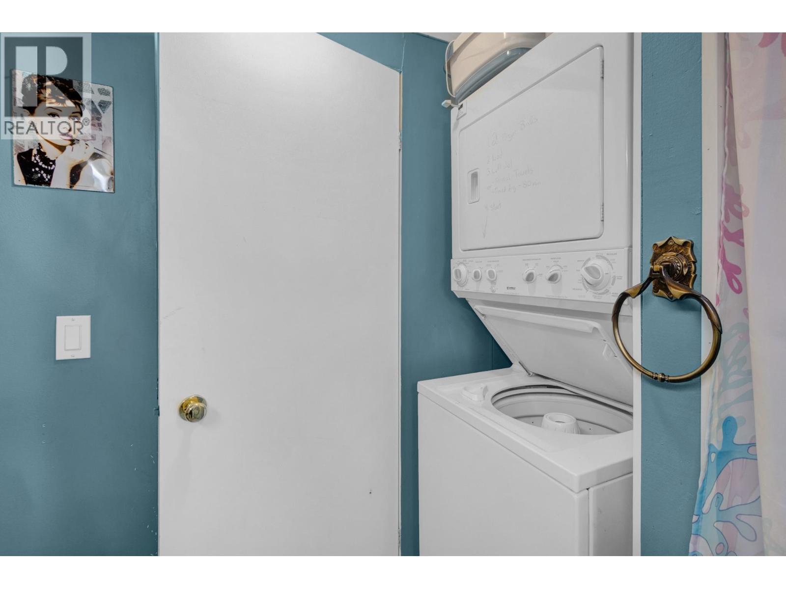 6993 Adam Drive, Prince George, BC - Indoor Photo Showing Laundry Room