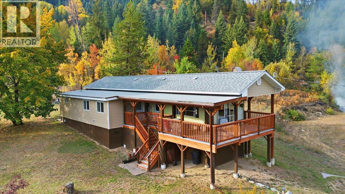 2413 Doukhobour Road, Castlegar, BC