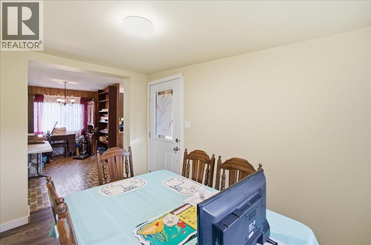 2413 Doukhobour Road, Castlegar, BC