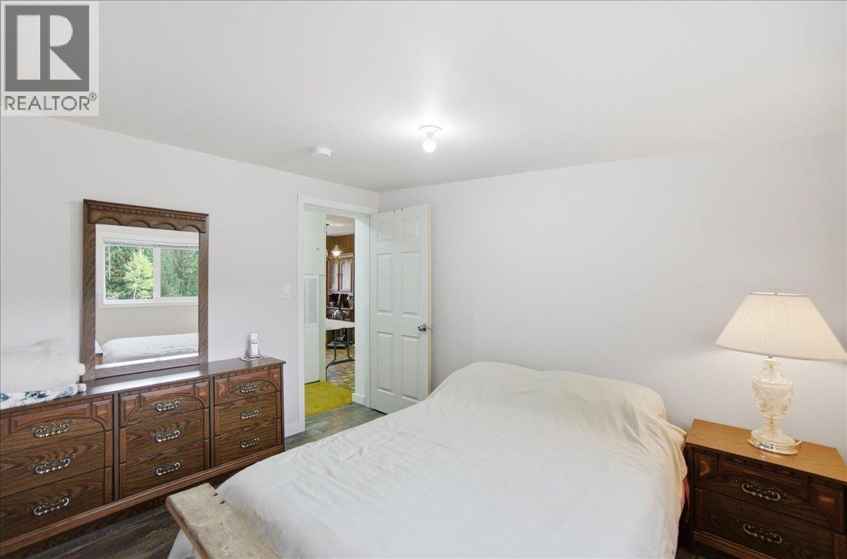 2413 Doukhobour Road, Castlegar, BC