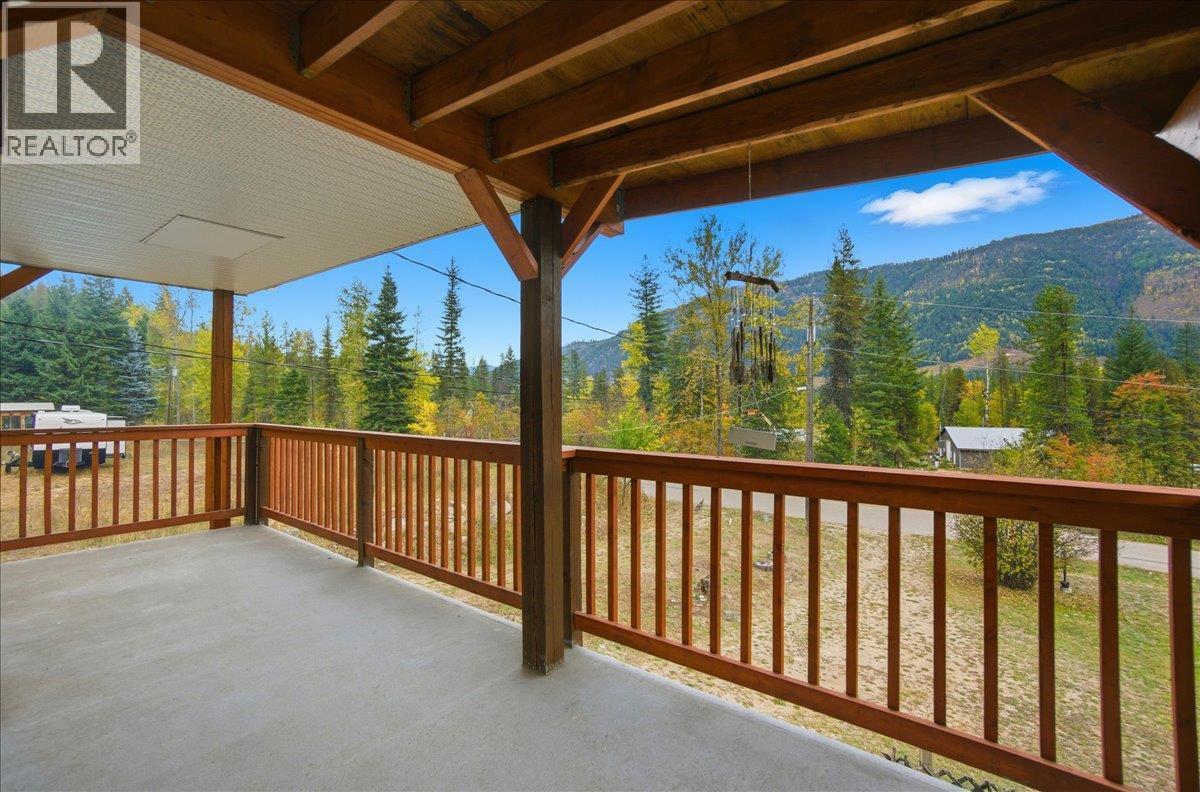 2413 Doukhobour Road, Castlegar, BC