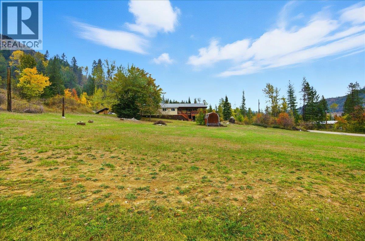 2413 Doukhobour Road, Castlegar, BC