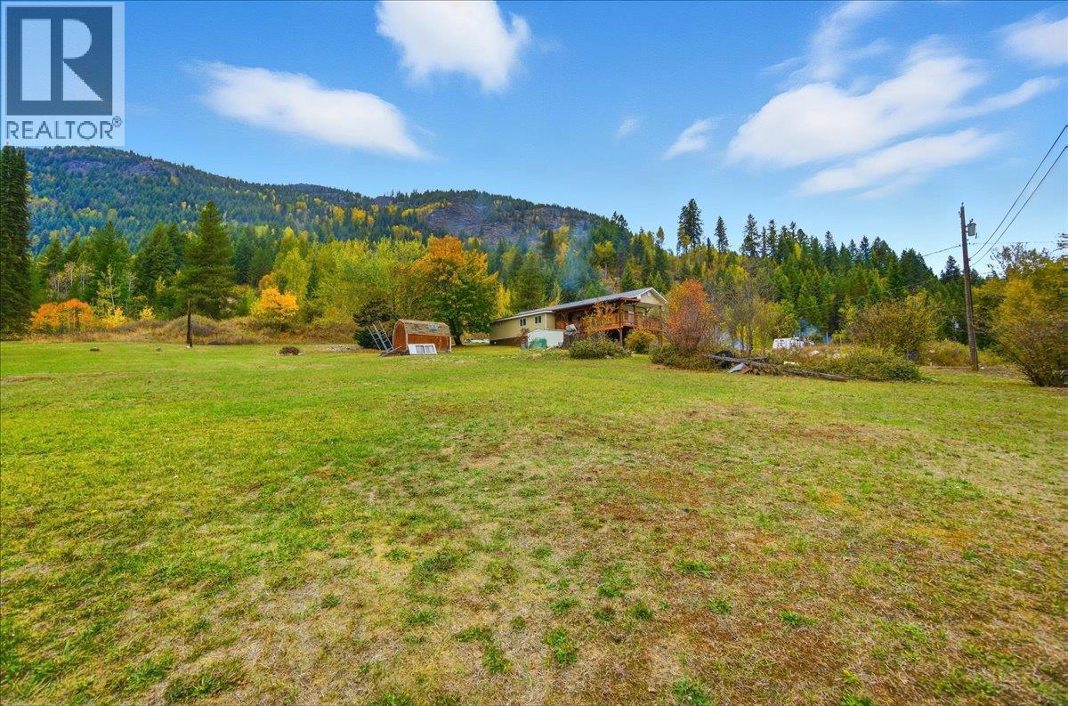 2413 Doukhobour Road, Castlegar, BC