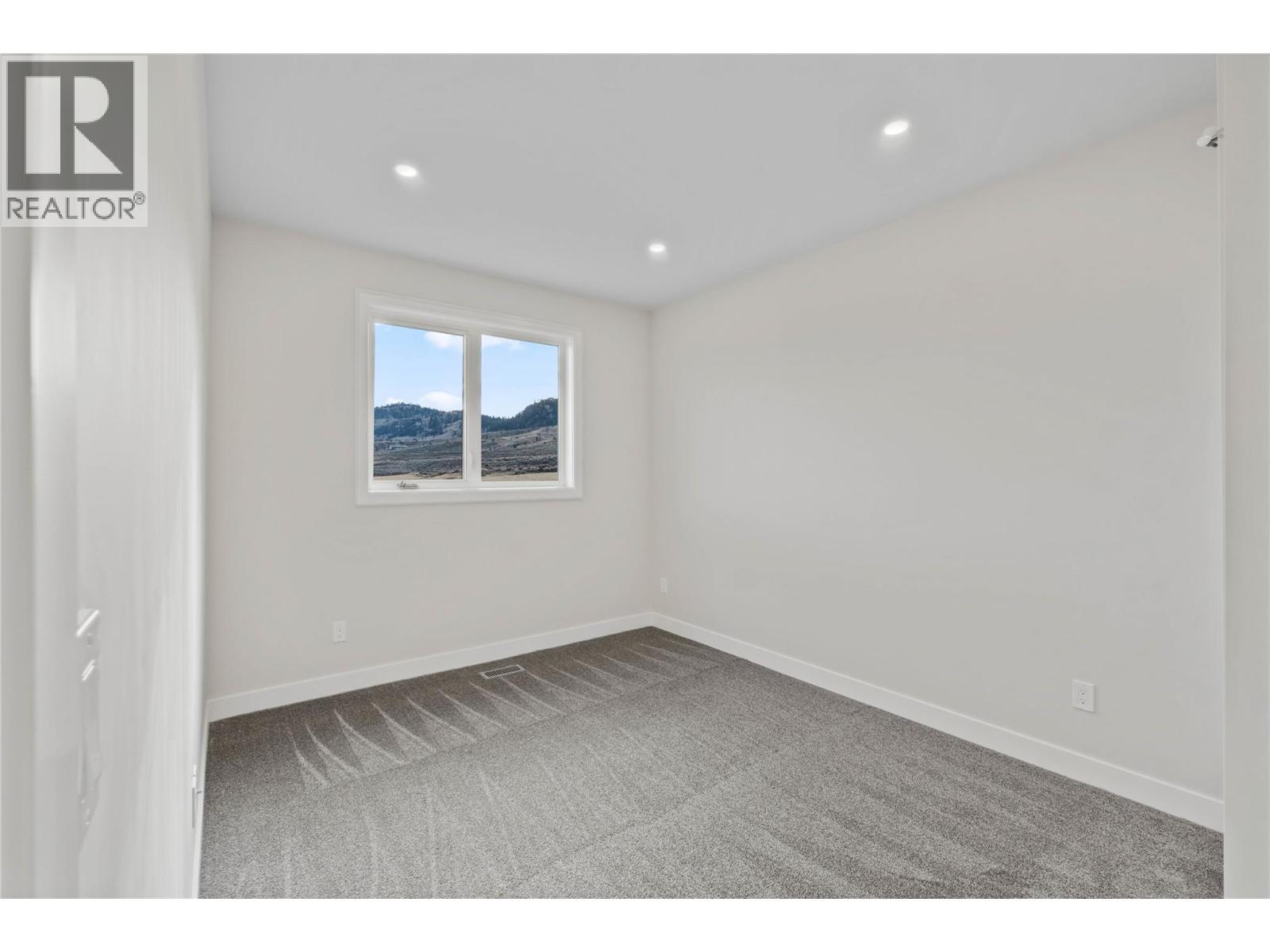 38 Rue Cheval Noir Unit# 113, Kamloops, BC - Indoor Photo Showing Other Room