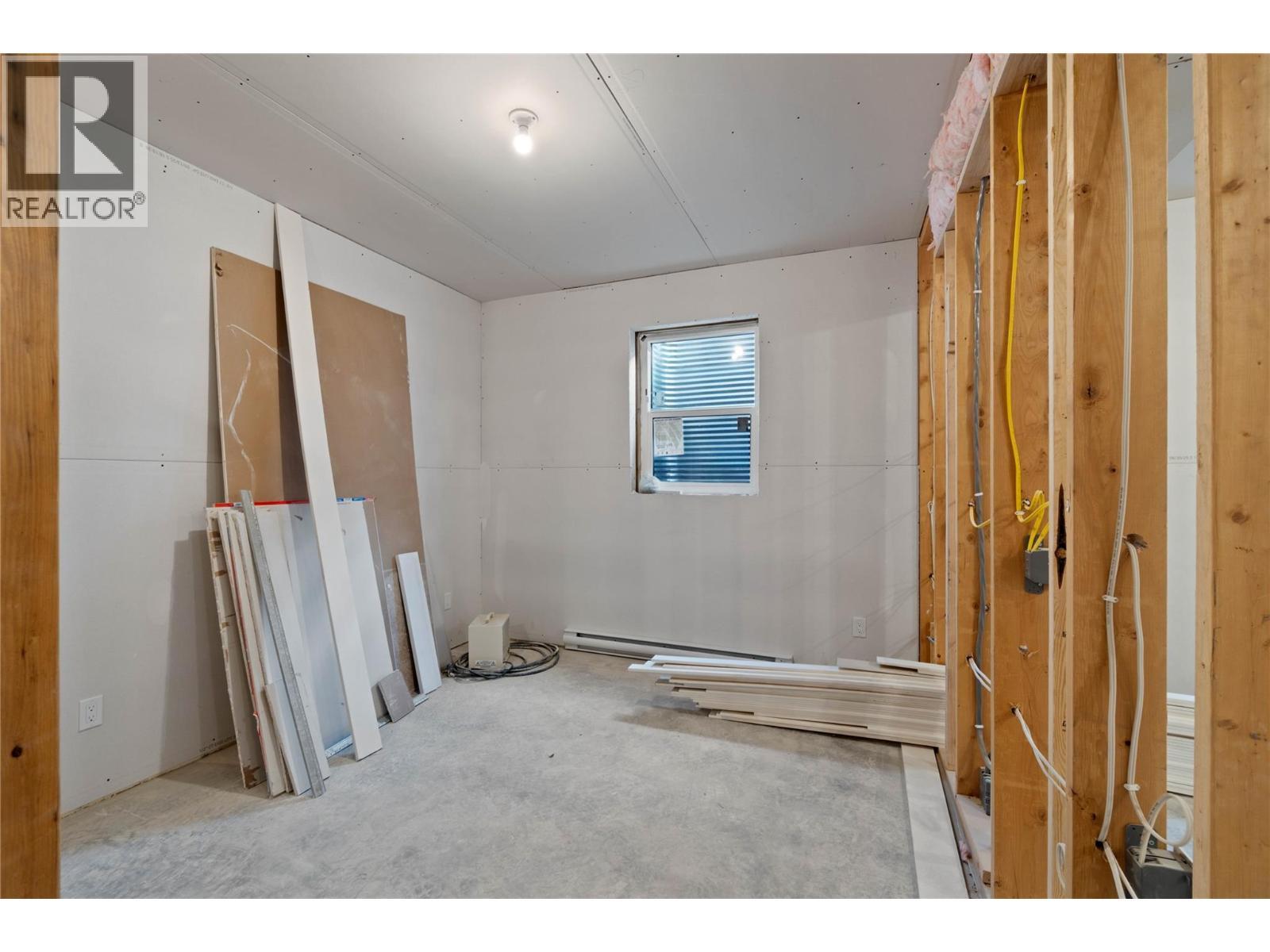 38 Rue Cheval Noir Unit# 113, Kamloops, BC - Indoor Photo Showing Other Room