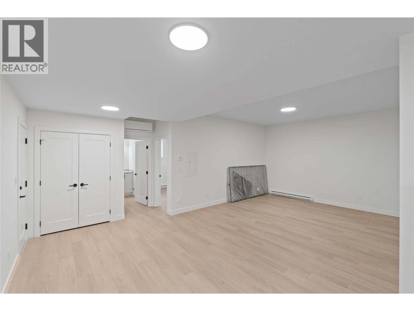 2264 Coldwater Drive, Kamloops, BC - Indoor