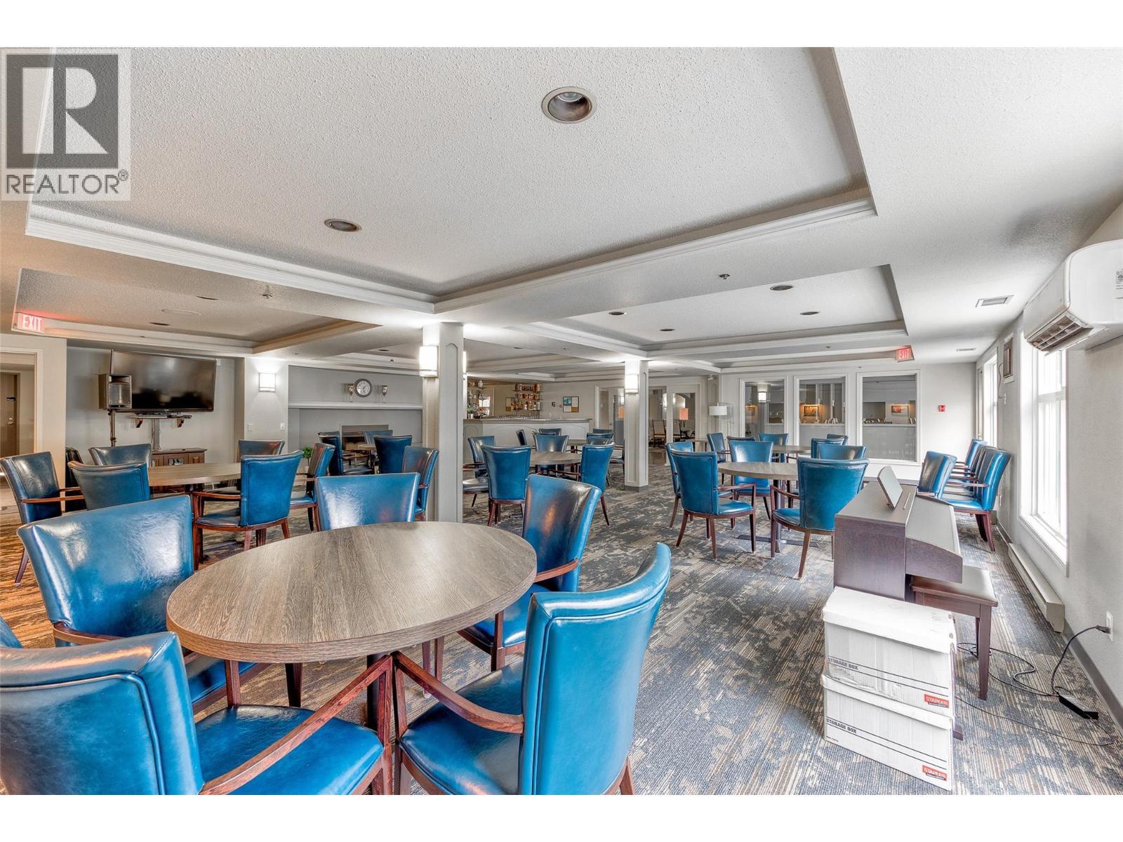 1045 Sutherland Avenue Unit# 350, Kelowna, BC - Indoor Photo Showing Other Room