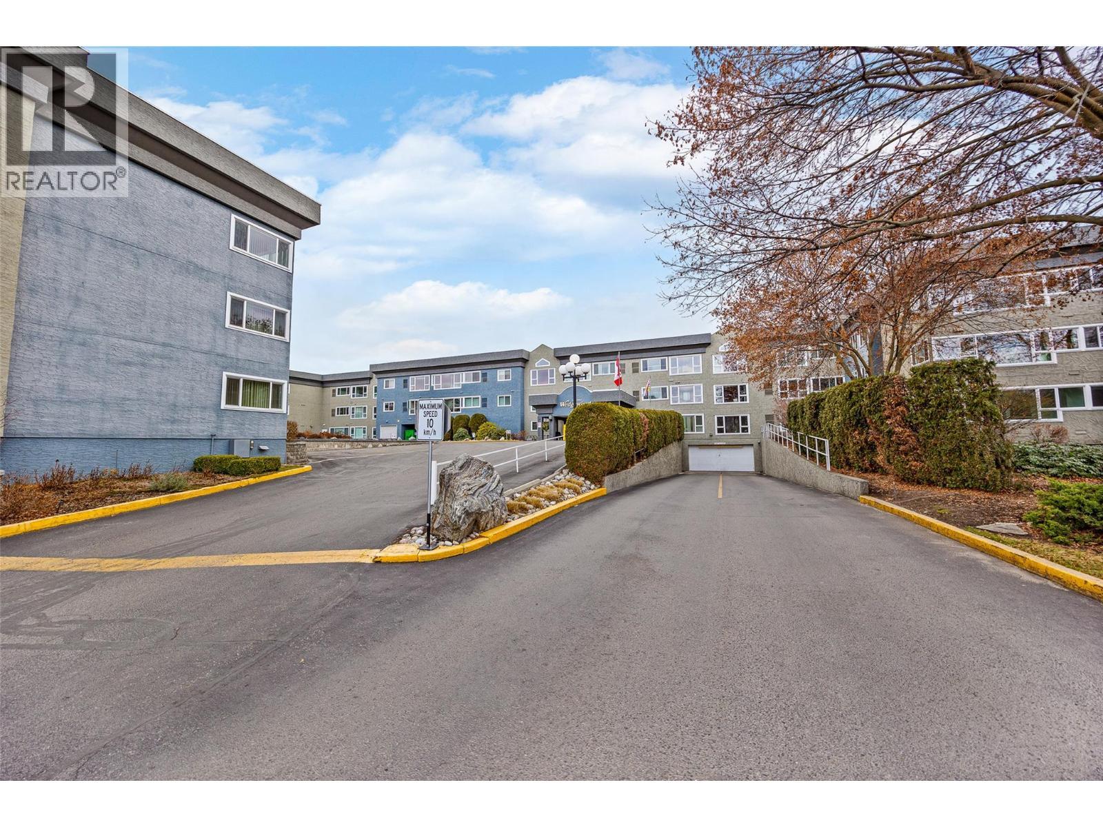 1045 Sutherland Avenue Unit# 350, Kelowna, BC - Outdoor