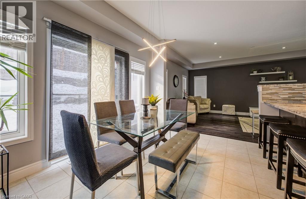 502 Woodbine Avenue, Kitchener, ON - Indoor Photo Showing Dining Room