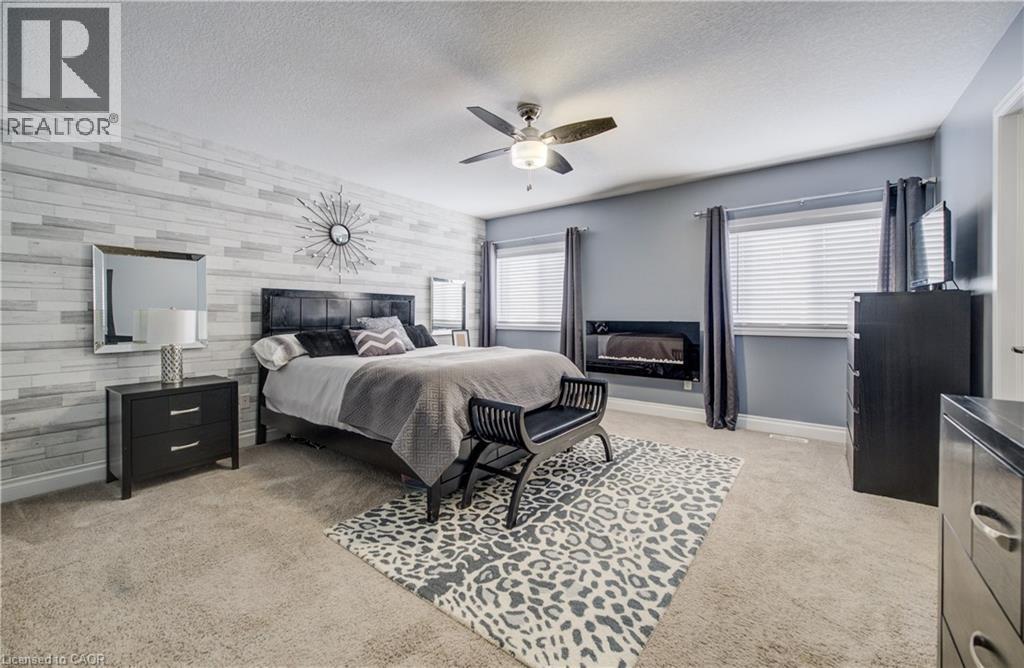 502 Woodbine Avenue, Kitchener, ON - Indoor Photo Showing Bedroom