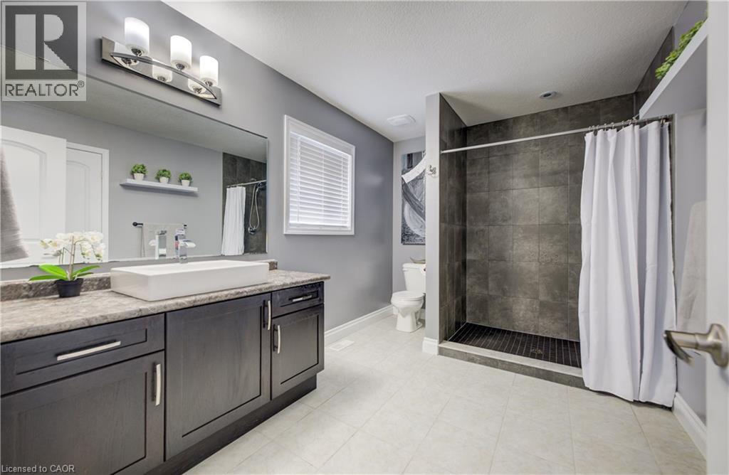 Ensuite - 502 Woodbine Avenue, Kitchener, ON - Indoor Photo Showing Bathroom