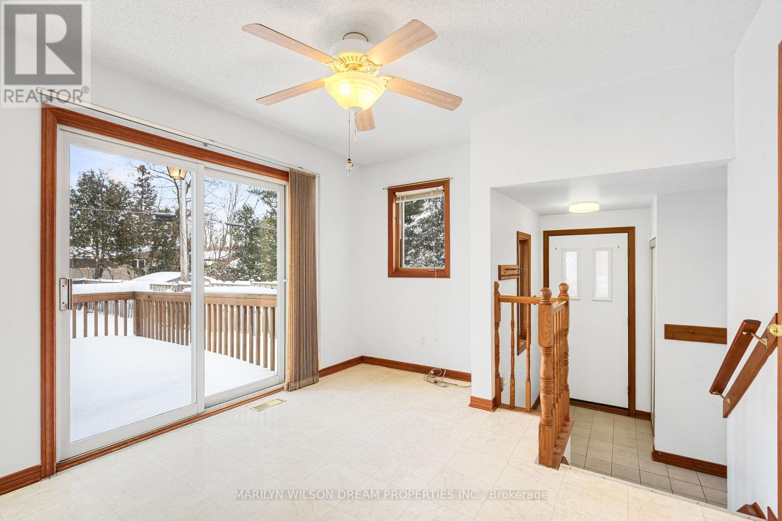 1605 Dixie Street, Ottawa, ON - Indoor Photo Showing Other Room