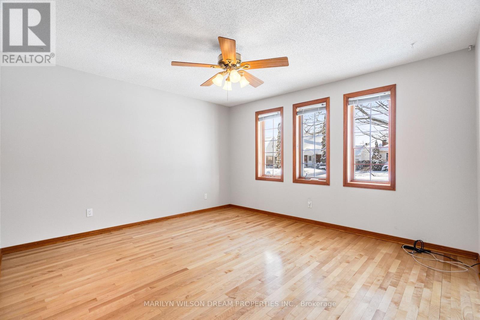 1605 Dixie Street, Ottawa, ON - Indoor Photo Showing Other Room