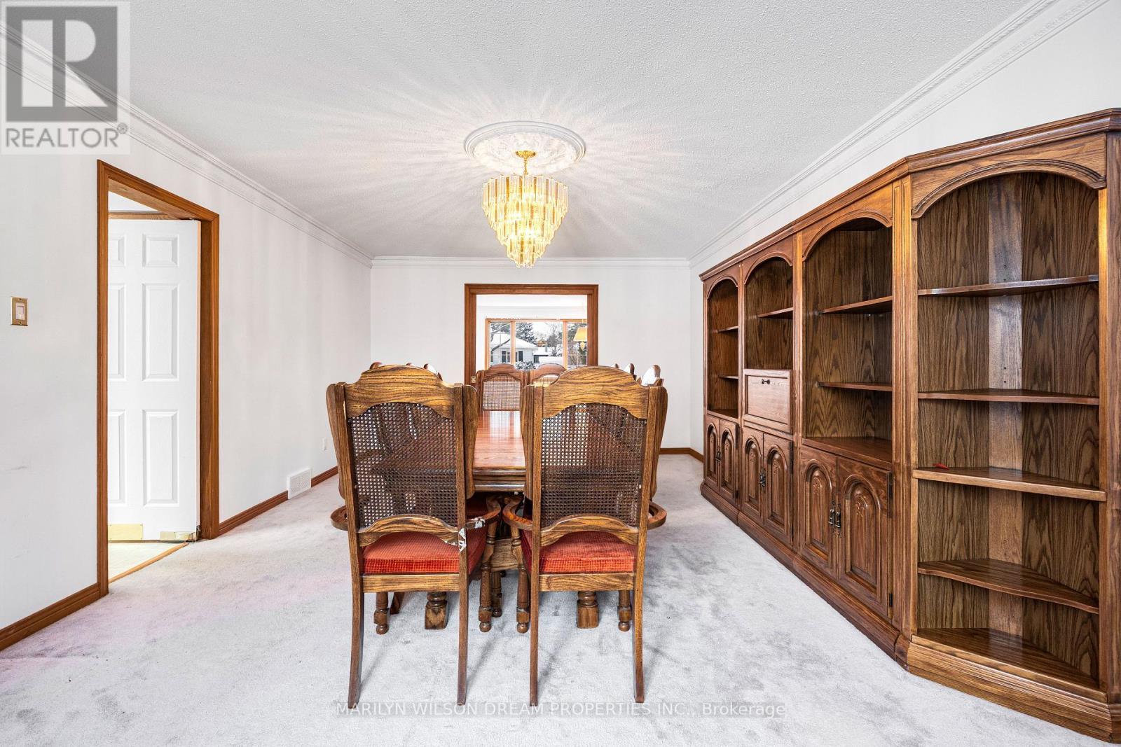 1605 Dixie Street, Ottawa, ON - Indoor Photo Showing Dining Room