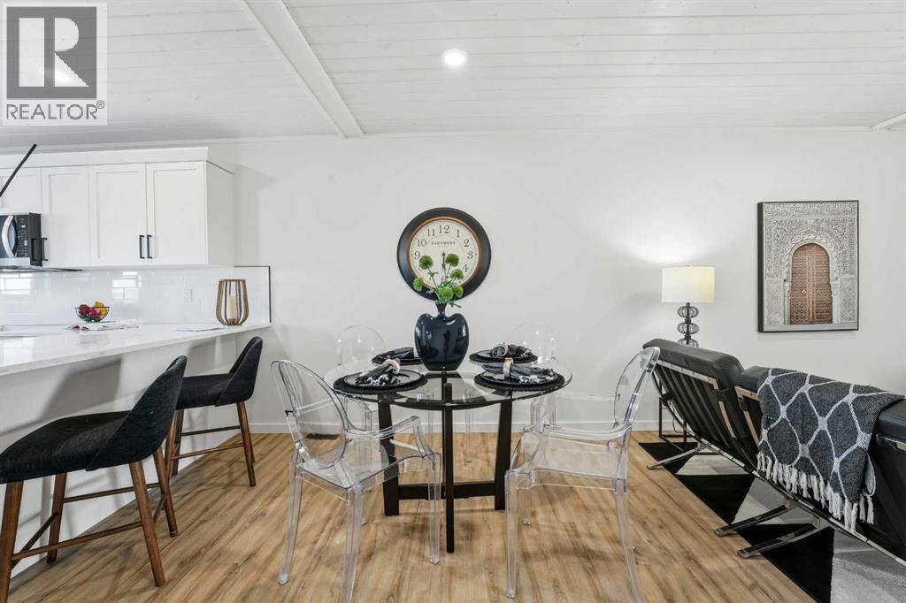 6 Metcalf Way, Lacombe, AB - Indoor Photo Showing Dining Room