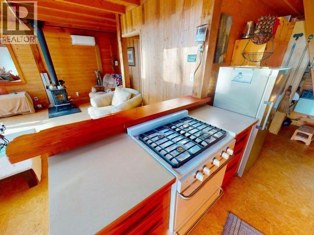 1716/08 Vancouver Blvd, Savary Island, BC - Indoor Photo Showing Other Room