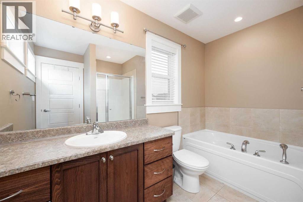 Primary Ensuite - 197 Snowy Owl Way Nw, Fort Mcmurray, AB - Indoor Photo Showing Bathroom